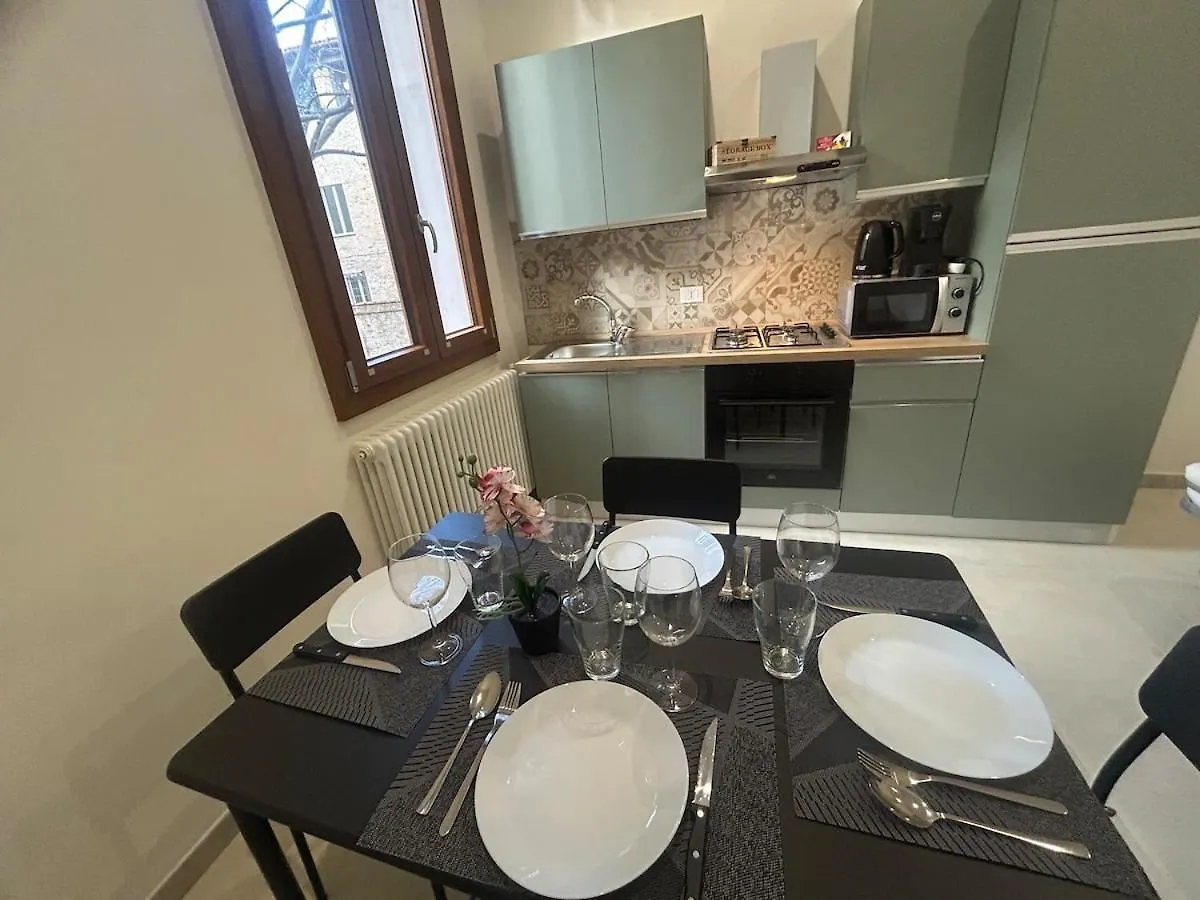 Carradori Apartment-Centro Storico-Autodromo Imola Italy